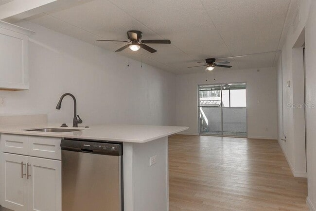 Building Photo - 100 E Kentucky Ave