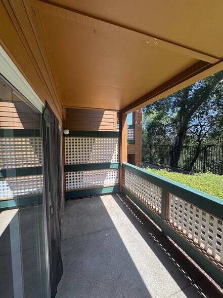 Building Photo - 216 Stone Pine Ln