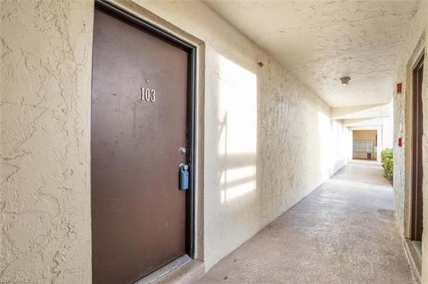 Building Photo - 3635 Boca Ciega Dr