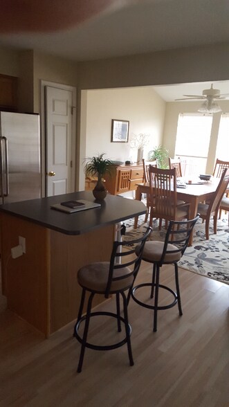 Building Photo - 446 Terrace Dr