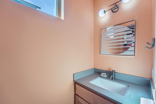 Building Photo - 7311 Providence Ave