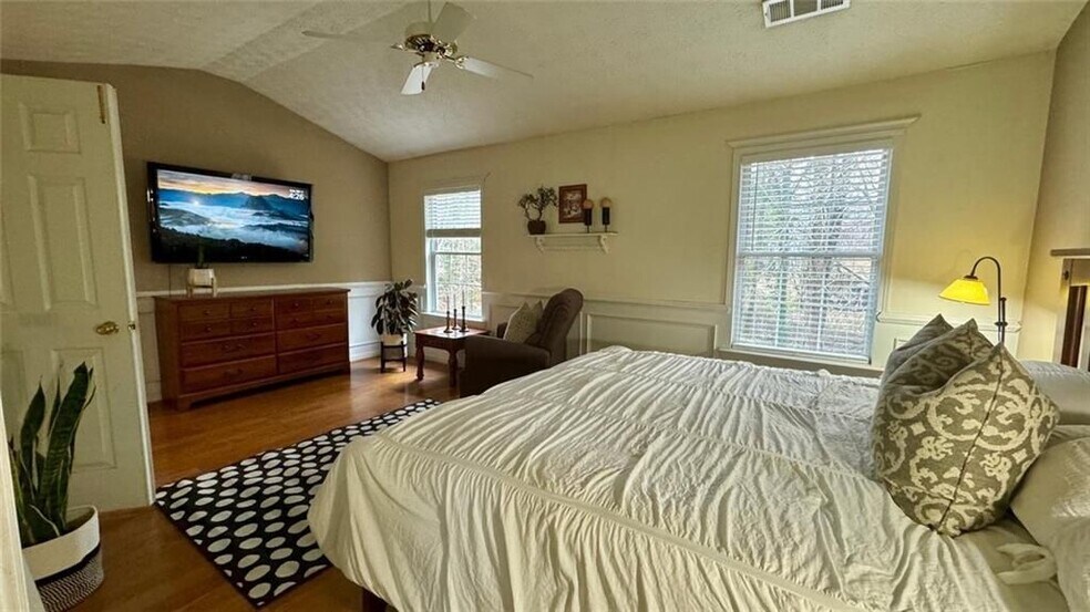 Building Photo - 4361 Windmoor Dr NW