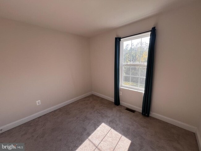 Building Photo - 23788 Myrtle Glen Way