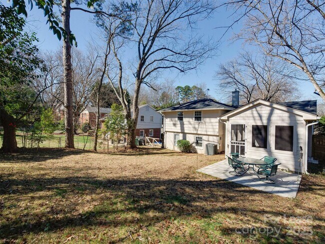 Building Photo - 4917 White Oak Rd