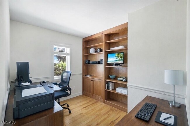 Building Photo - 1111 Schooner Pl