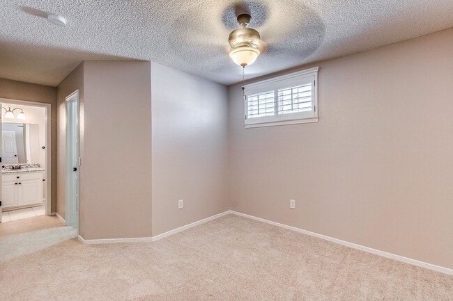 Building Photo - Amazing Tri-Level Westside Rental Home w/ ...