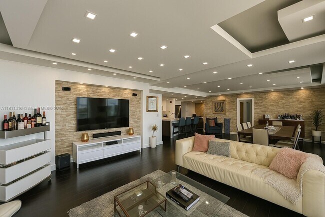 Building Photo - 50 Biscayne Blvd