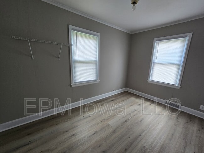 Building Photo - 1269 Northey St