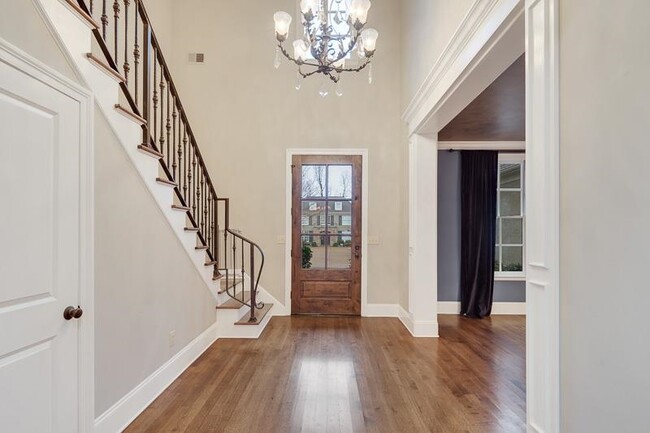 Building Photo - 10227 Matwood Oak Dr