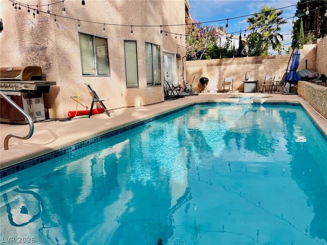 Building Photo - 714 Rusty Spur Dr