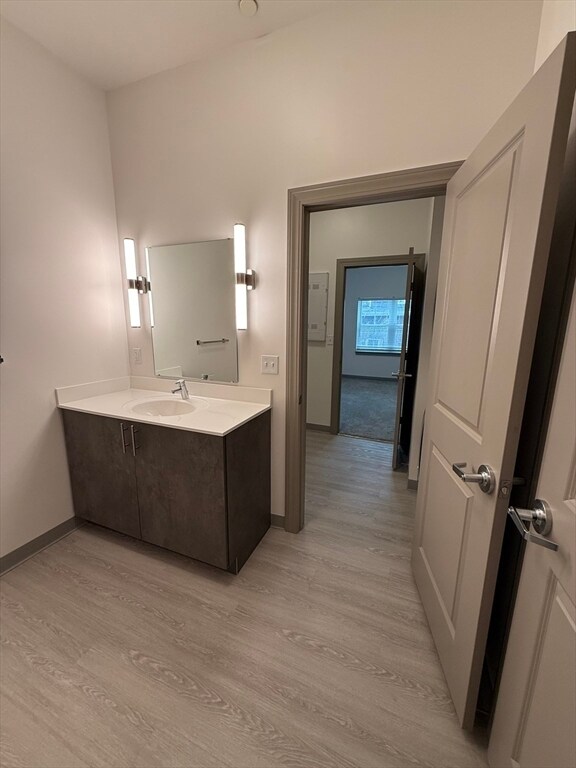 Building Photo - 626 Main St