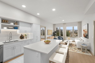 Building Photo - Broadstone Vega