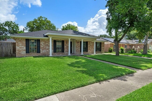 Building Photo - 11506 Hornbrook Dr