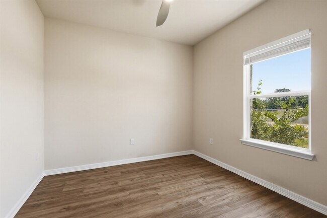 Building Photo - 9738 Champion Heavens Dr