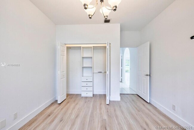 Building Photo - 12375 NW 10th Dr