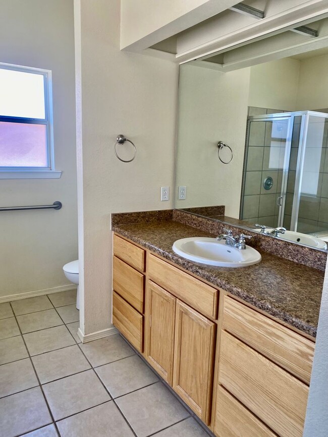 Building Photo - 5548 Patagonia Dr