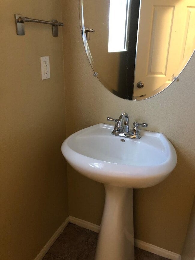 Building Photo - 9475 Fermata Ct