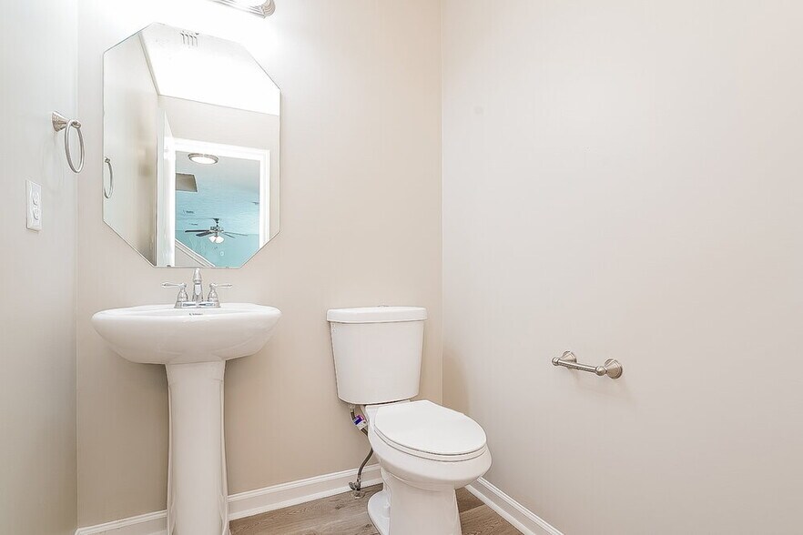 Building Photo - 1732 Elijah Ryan Dr