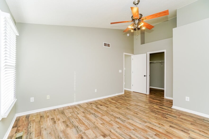 Building Photo - 2627 Winningwillow Dr