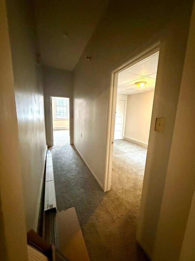 Building Photo - 242 S Queen St