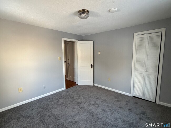 Building Photo - 3 Greenwood St