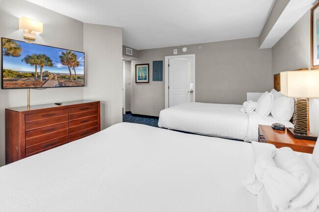 Building Photo - 5300 N Ocean Blvd