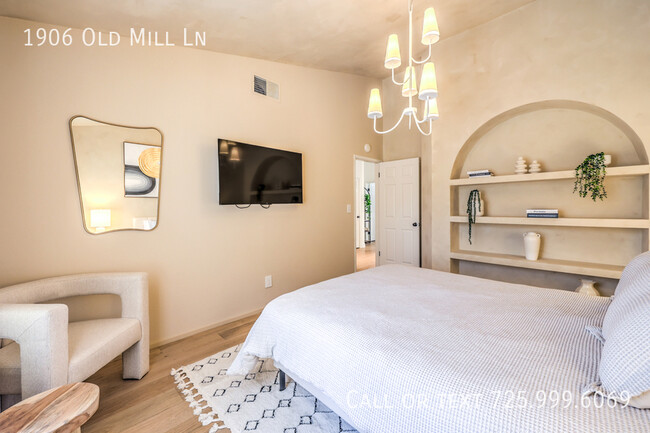 Building Photo - Luxury Monthly Rental in Green Valley