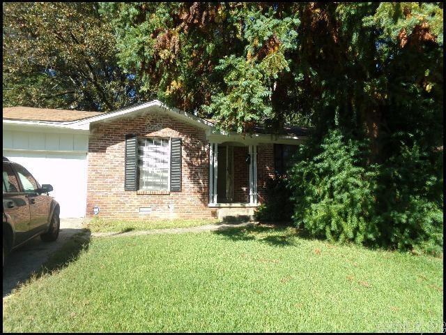 Primary Photo - 8 Utica Ln