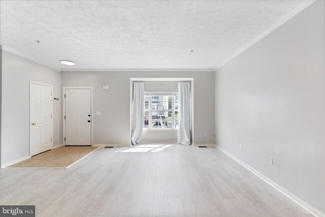 Building Photo - 8212 Silverton Ct