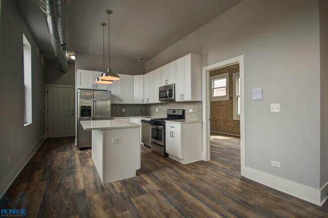 Floorplan - 1758 W. 21st Pl. / 2115 S. Wood St.