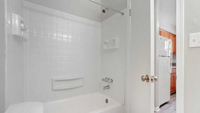 Floorplan - Waters Edge Apartments