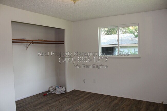 Building Photo - 1606 W 7th Ave
