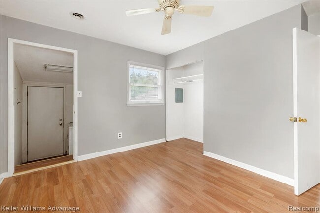 Building Photo - 5659 Lathers St