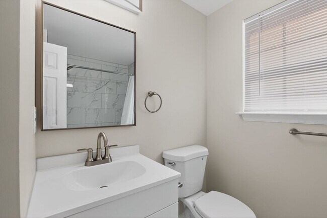 Building Photo - 11565 Timberbrook Dr