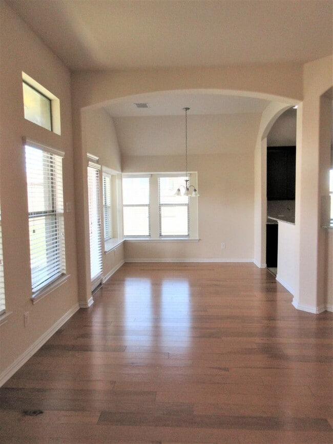 Building Photo - Four Bedroom Home in Round Rock - Paloma Lake