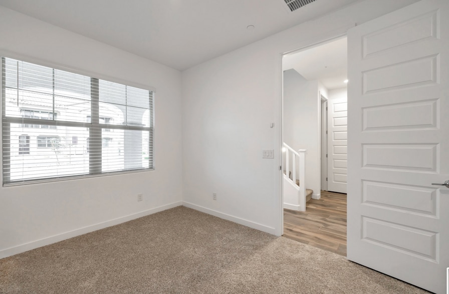 Building Photo - 4063 E Pinto Dr