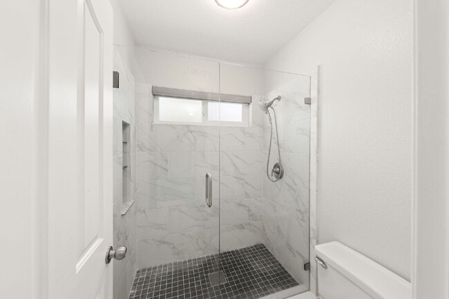Building Photo - Stunning 4BR + Office/Den, 3BA View Home with 3-Car Garage!