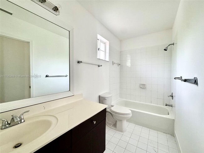 Building Photo - 14333 SW 125th Ct