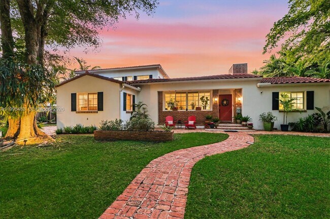 Building Photo - Northeast 5th Avenue Road, Miami Shores, FL 33138 - 5 BR 4 BA single-family home