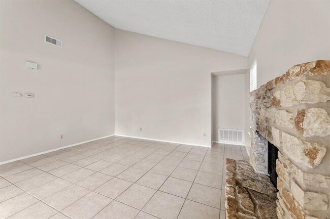 Building Photo - 818 Sirocco Dr