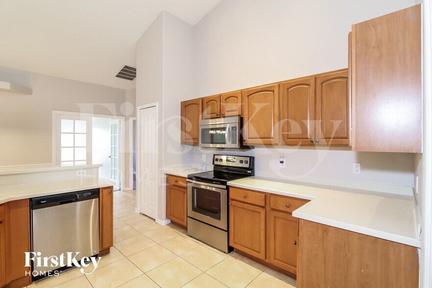 Building Photo - 1406 Glenan Rd