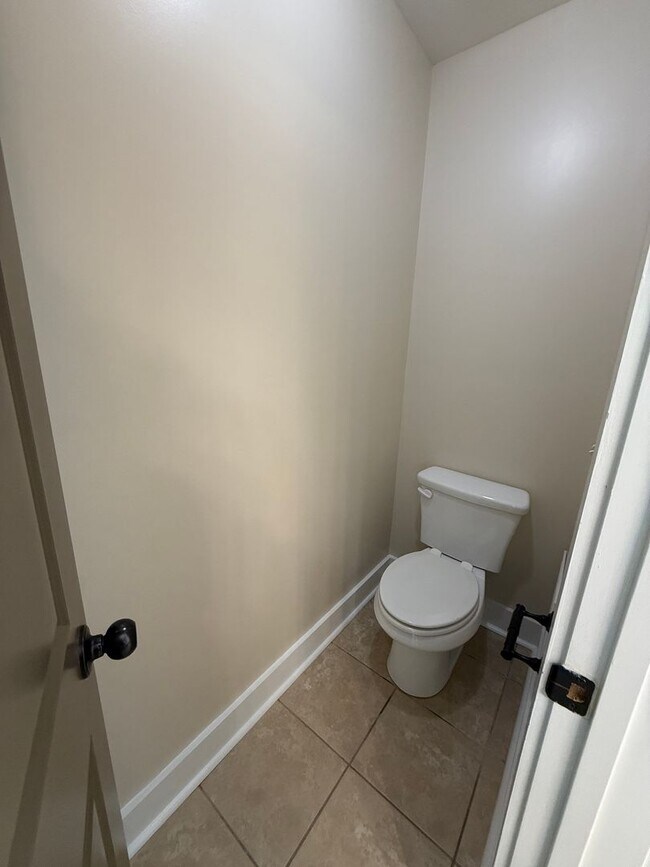 Building Photo - Charming Craftsman Home on Mitchell Bridge...