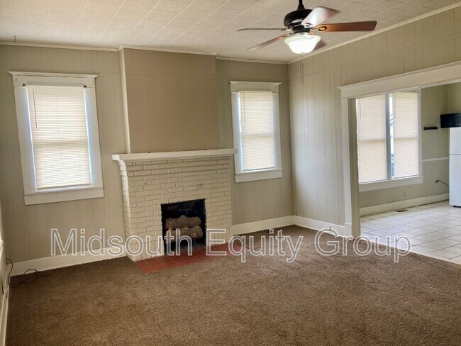 Building Photo - 538 Tucker St