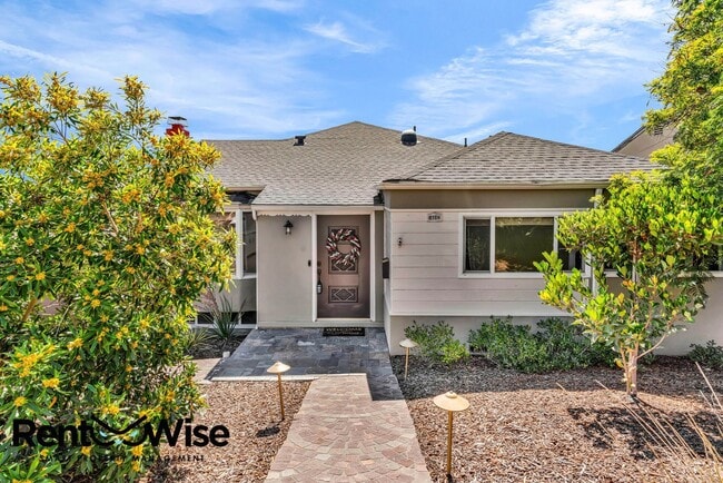 Building Photo - 16093 Selborne Dr