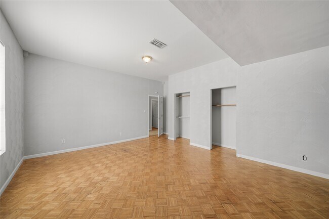 Building Photo - 1510 Truxillo St
