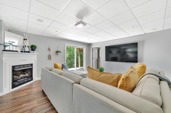 Building Photo - 254 Beaten Path Rd