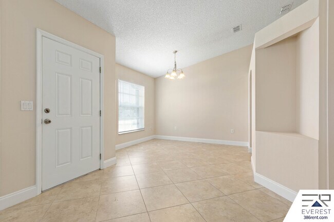 Building Photo - 9 Prince Kaarel Ln