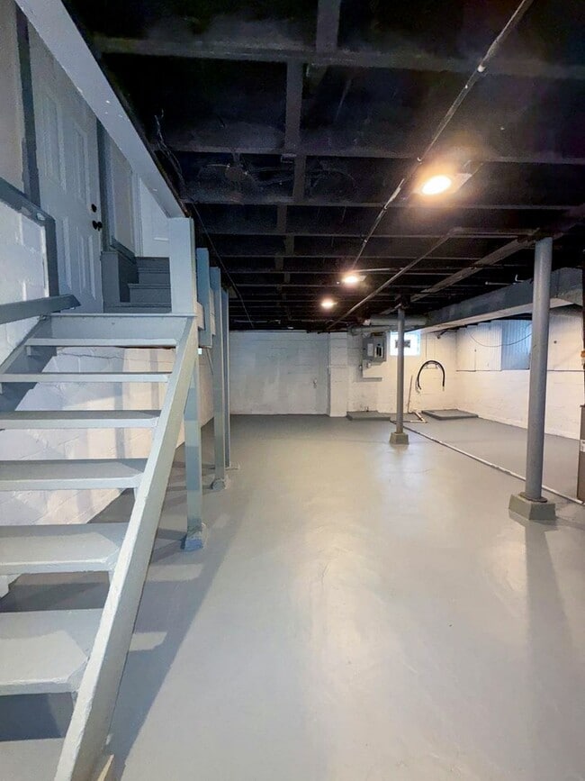 Building Photo - Charming 3BR Southern Orchards Home w/ Original Woodwork & Decorative Fireplace