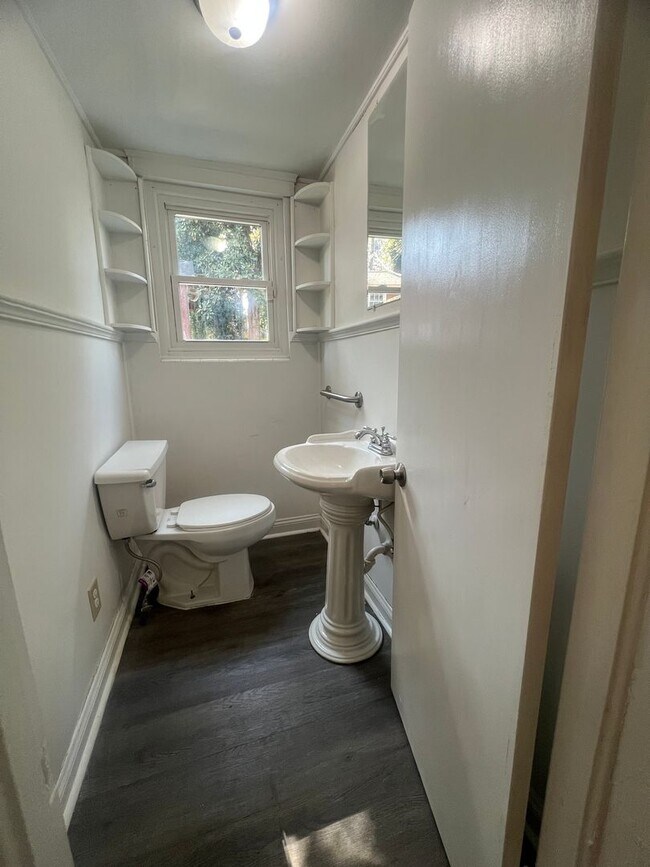 Building Photo - Spacious 4-Bedroom Brick Home with Hardwood Floors and Walk-In Closet