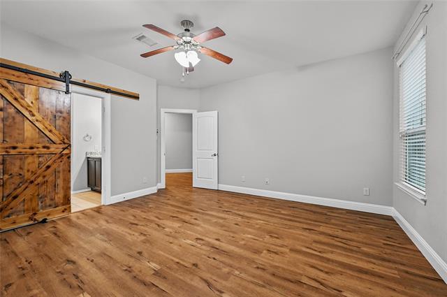Building Photo - 1512 Greenbrier Dr